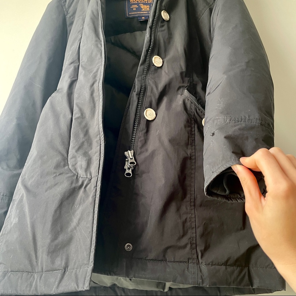 WOOLRICH Luxury Arctic Parka down coat with detachable raccoon fur (HOLD) - Picture 13 of 13